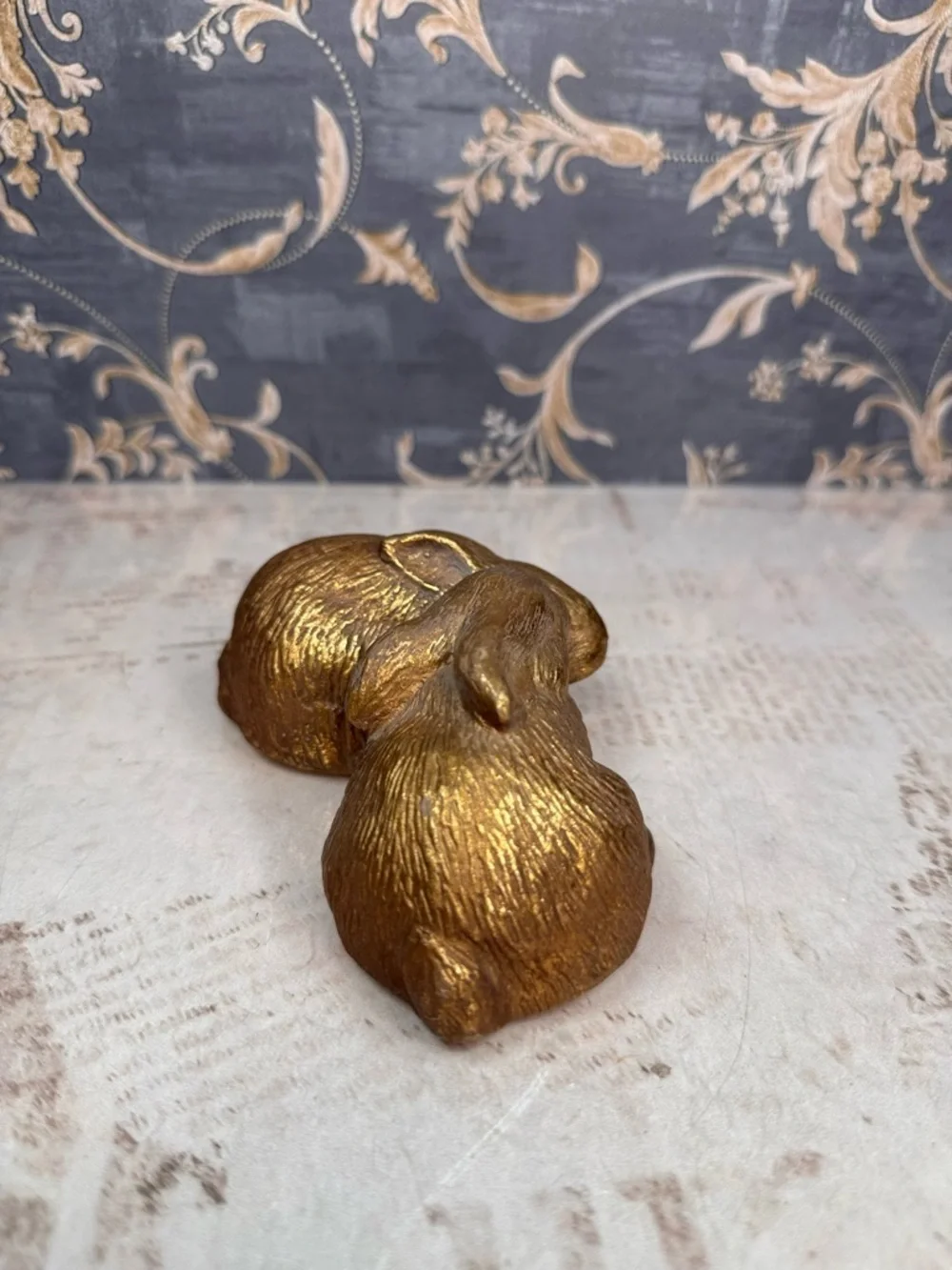Vintage Gold Bunny Rabbits Figurine Pair Resin Decor Atlanta Ind
